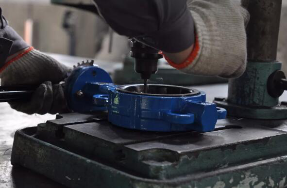 如何進行(háng)閥門清洗(xi)、研磨?